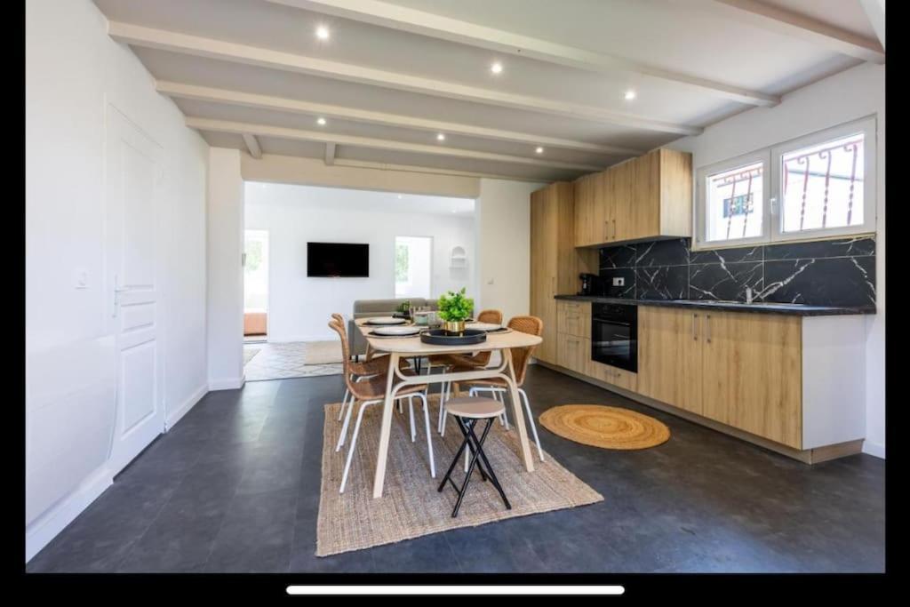 Maison A Deux Pas Du Port Lanton Bagian luar foto