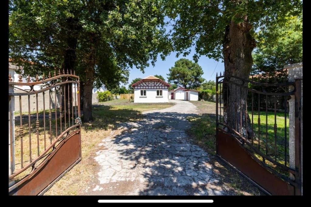 Maison A Deux Pas Du Port Lanton Bagian luar foto